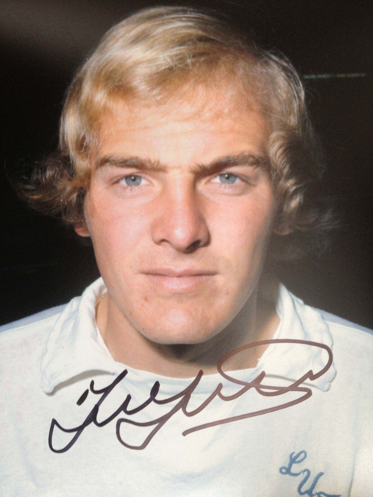 TERRY YORATH - LEEDS UNITED LEGEND - SUPERB SIGNED COLOUR Photo Poster paintingGRAPH