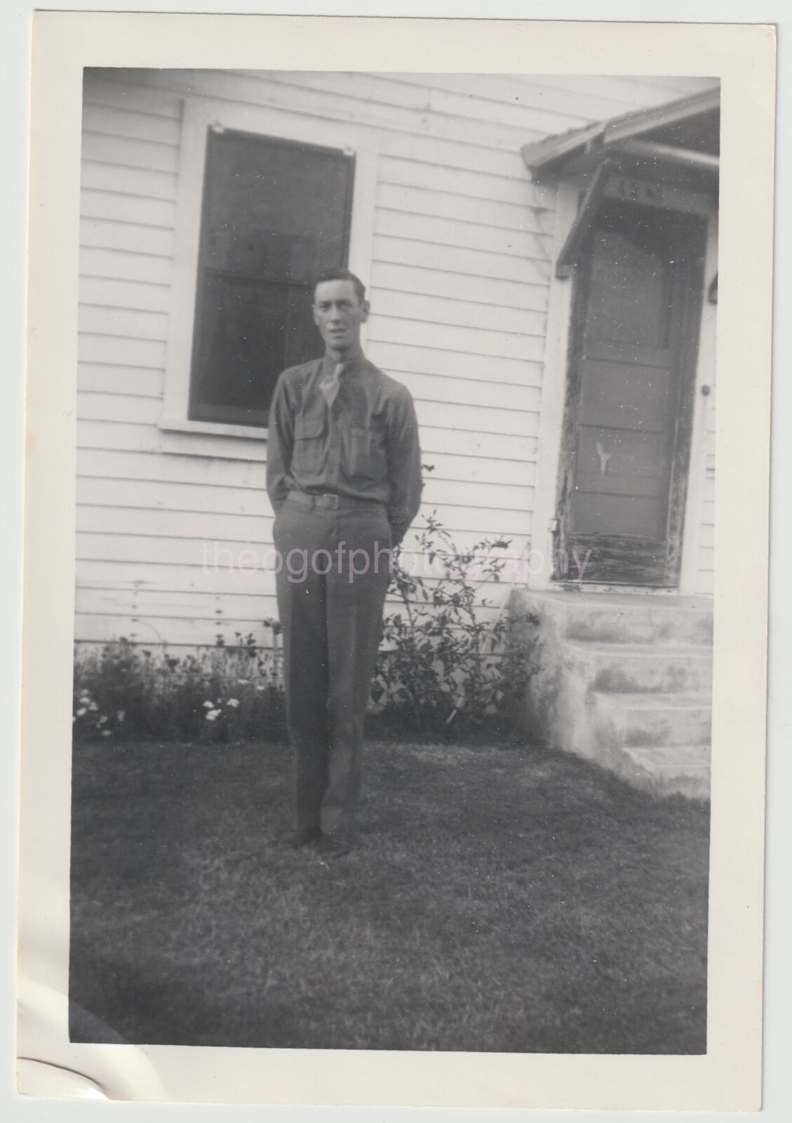 PORTRAIT OF A MAN 1940's Found Photo Poster painting bwOriginal VINTAGE 82 60