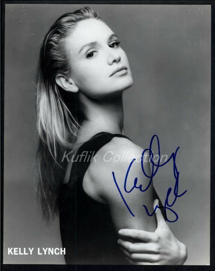 Kelly Lynch - Signed Autograph Headshot Photo Poster painting - Charlie's Angels - Actress