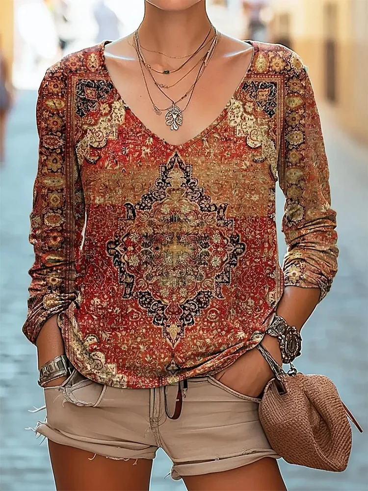 Women's 2025 Casual V-neck Long-sleeved Regular Pullover Digital Printing Top T-shirt