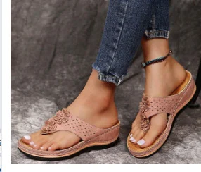 Yyvonne Clip Toe Slippers Women 2025 Summer Flip-Flops Pine Cake Bottom Beach Women Sandals Slope