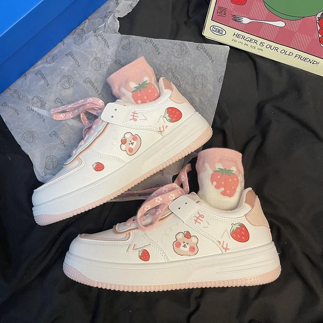 Ulzzang Strawberry White Sneakers SP18166
