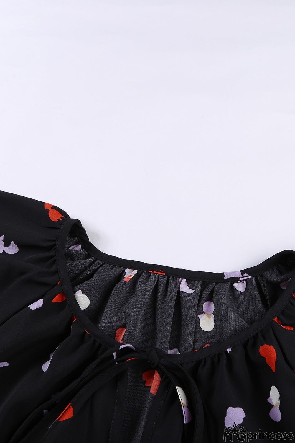 V-neck Short Sleeve Fashion Print Fantasy Fluttering Blouse