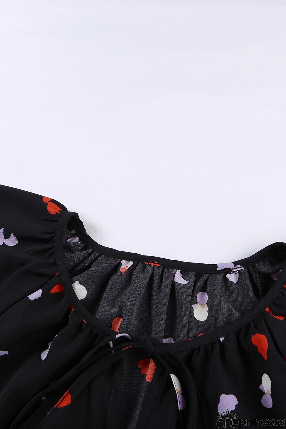 V-neck Short Sleeve Fashion Print Fantasy Fluttering Blouse