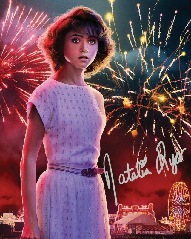 Natalie Dyer - Stranger Things Autograph Signed Photo Poster painting Print