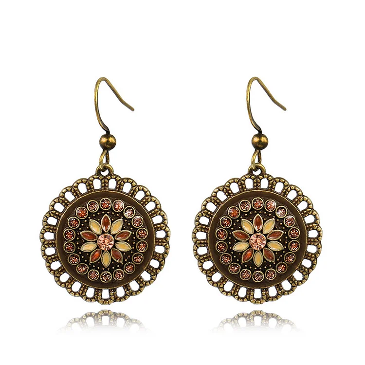 Hollow flower round earrings