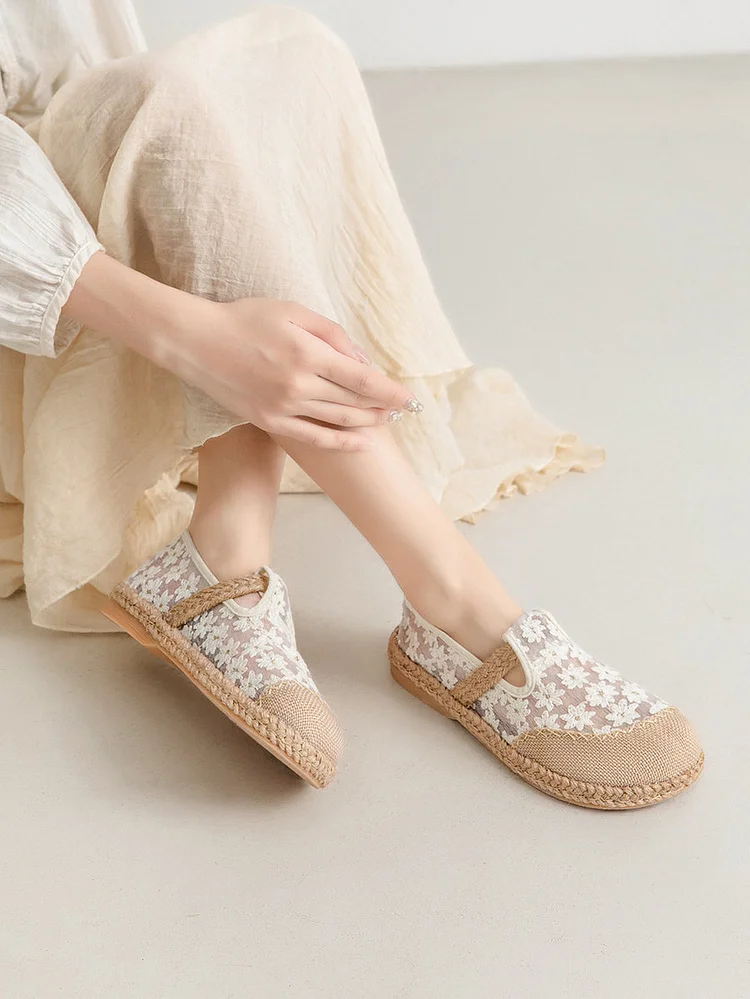 Scarpe estive artistiche da donna con ricami floreali