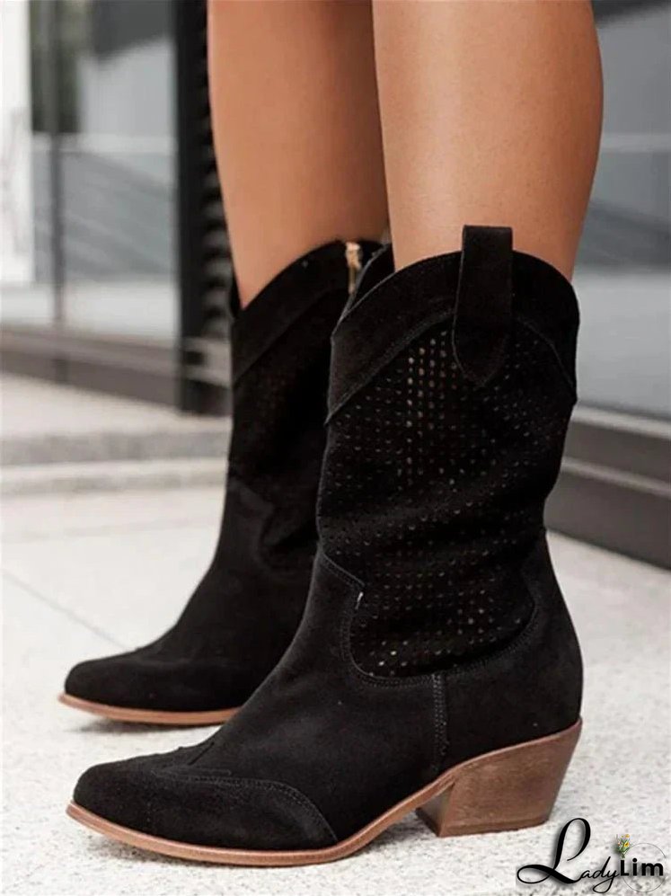 Effortless and Chic winter Boots