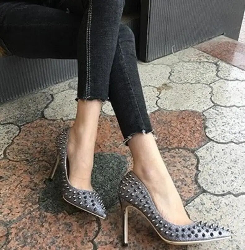 VCSHOES Bling Bling Ladies Metal Rivets Studs Pumps Stilettos Pointed Toe Golden Silver Sequined Spikes High Heels Wedding Shoes