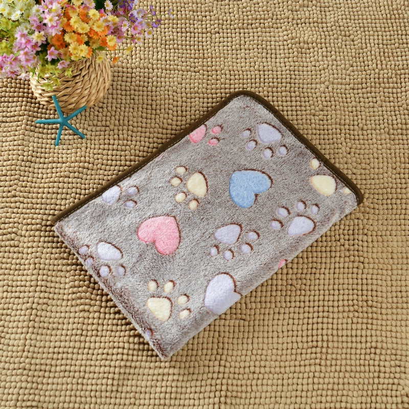 In Stock Pet Blanket Four Seasons Universal Cat And Dog Blanket Thickened Flannel Paw Printing Blanket Pet Supplies
