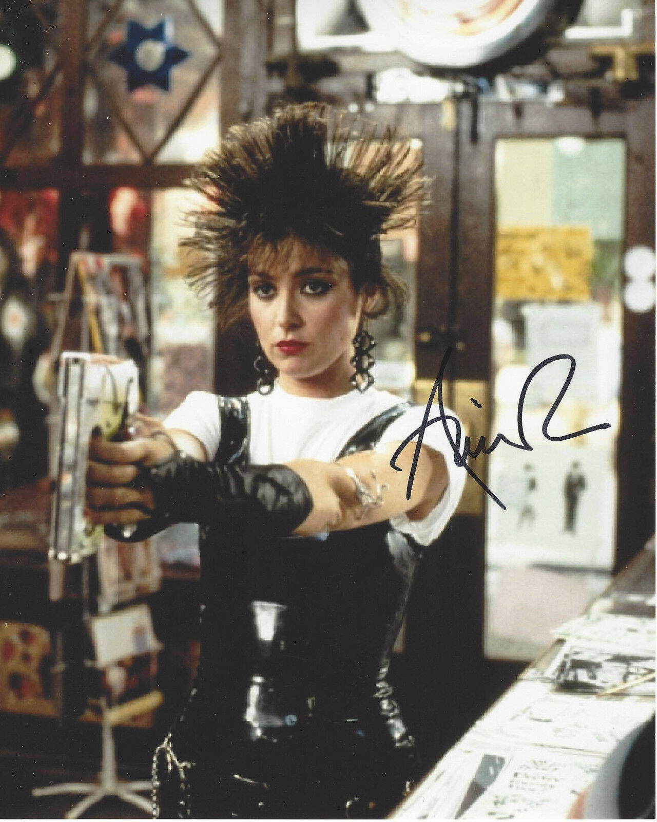 ANNIE POTTS SIGNED AUTHENTIC 'PRETTY IN PINK' 8X10 Photo Poster painting COA ACTRESS TOY STORY