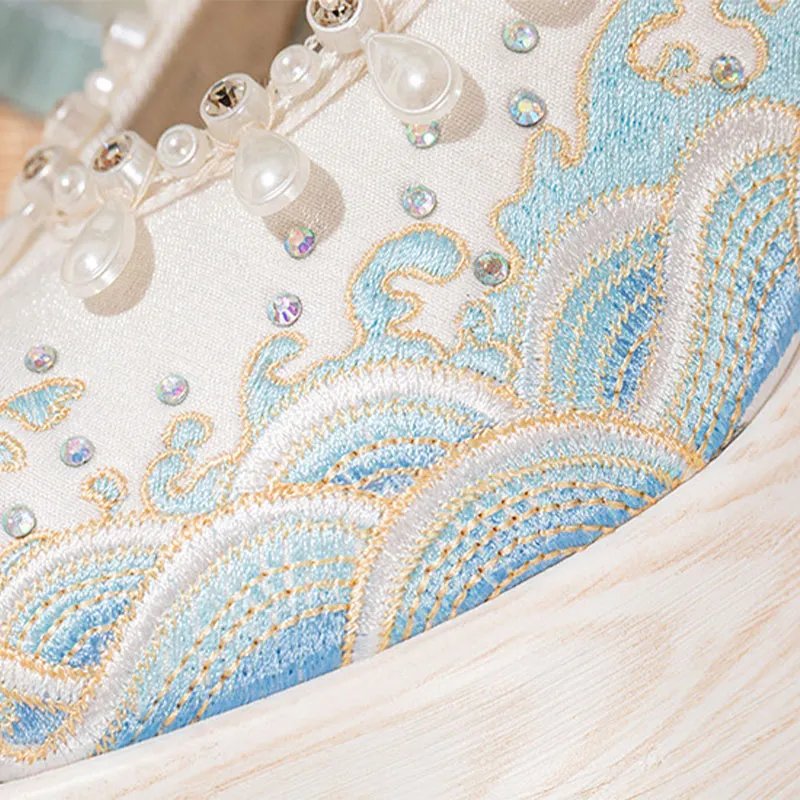 Vintage Embroidery Wave Print Pearl Platform High Heels Shoes