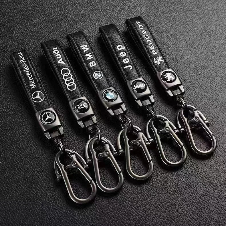 High-end car keychain (customizable with car logo)