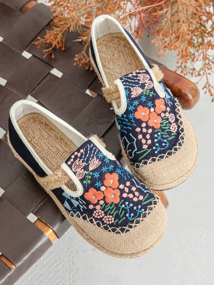 Scarpe estive da donna in tela e lino con ricamo floreale etnico