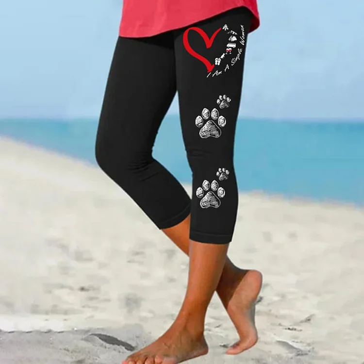 I'm A Simple Woman Dog Paw Print Cropped Leggings