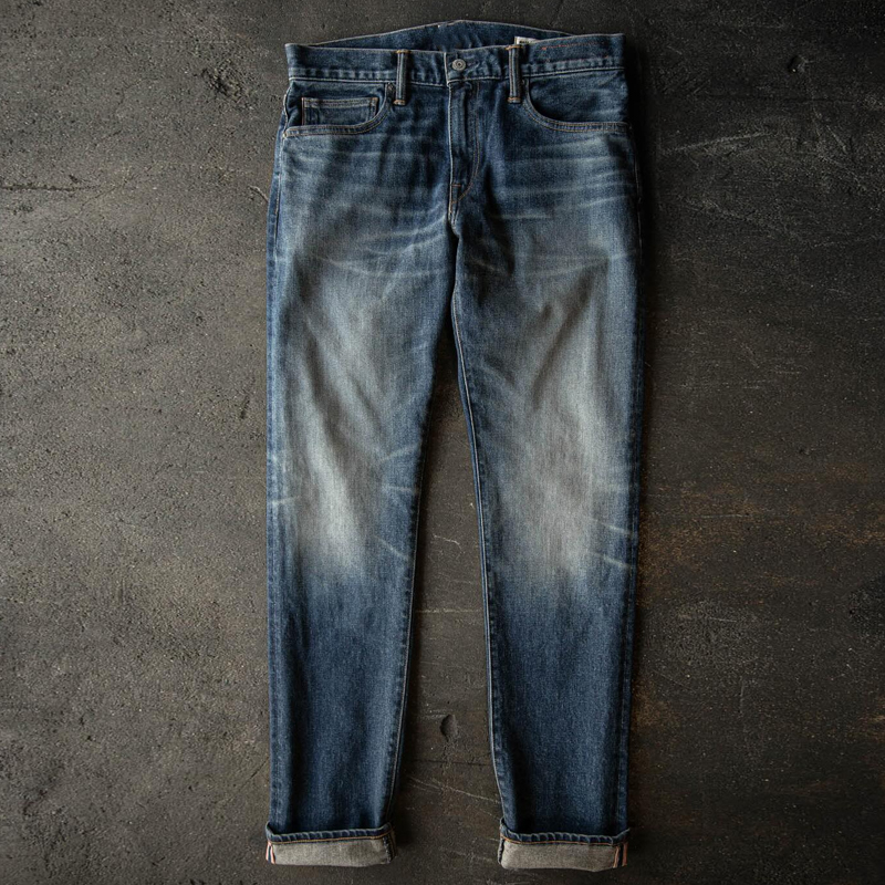Men's Retro Modern Comfort Straight Washed Jeans