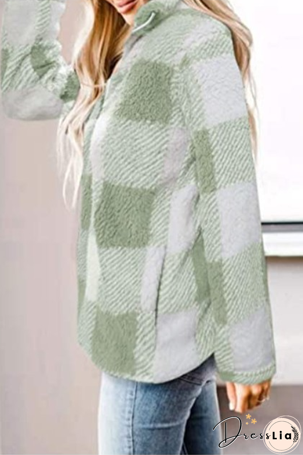 Cube Fluffy Double Pockets Sweatshirt