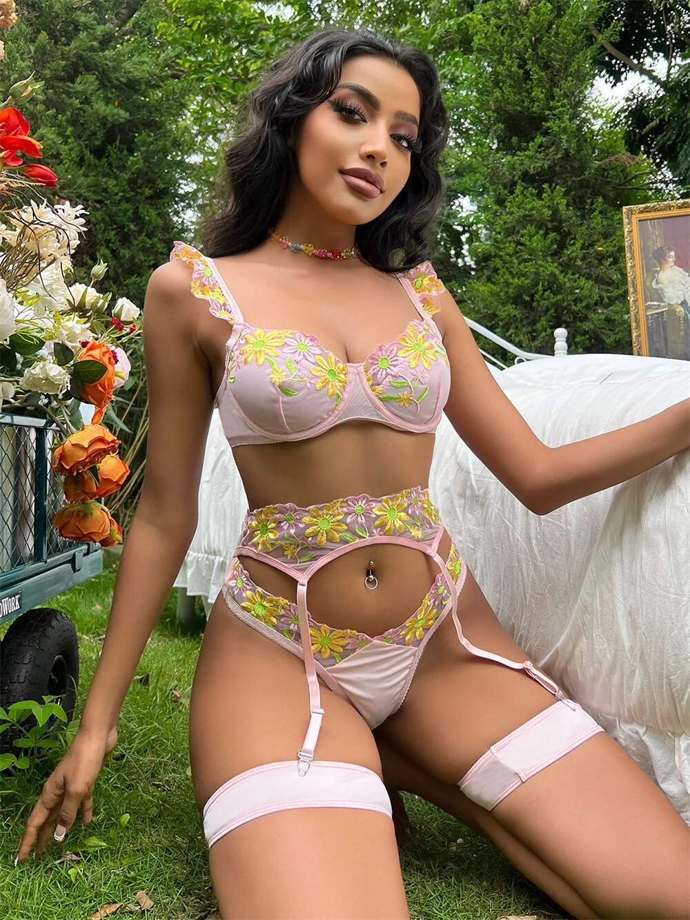 Billionm Sexy Lingerie Floral Embroidery Fancy Underwear 3-Pieces Bra And Panty Sets Exotic Lace Ruffled Intimate Fairy Outfits