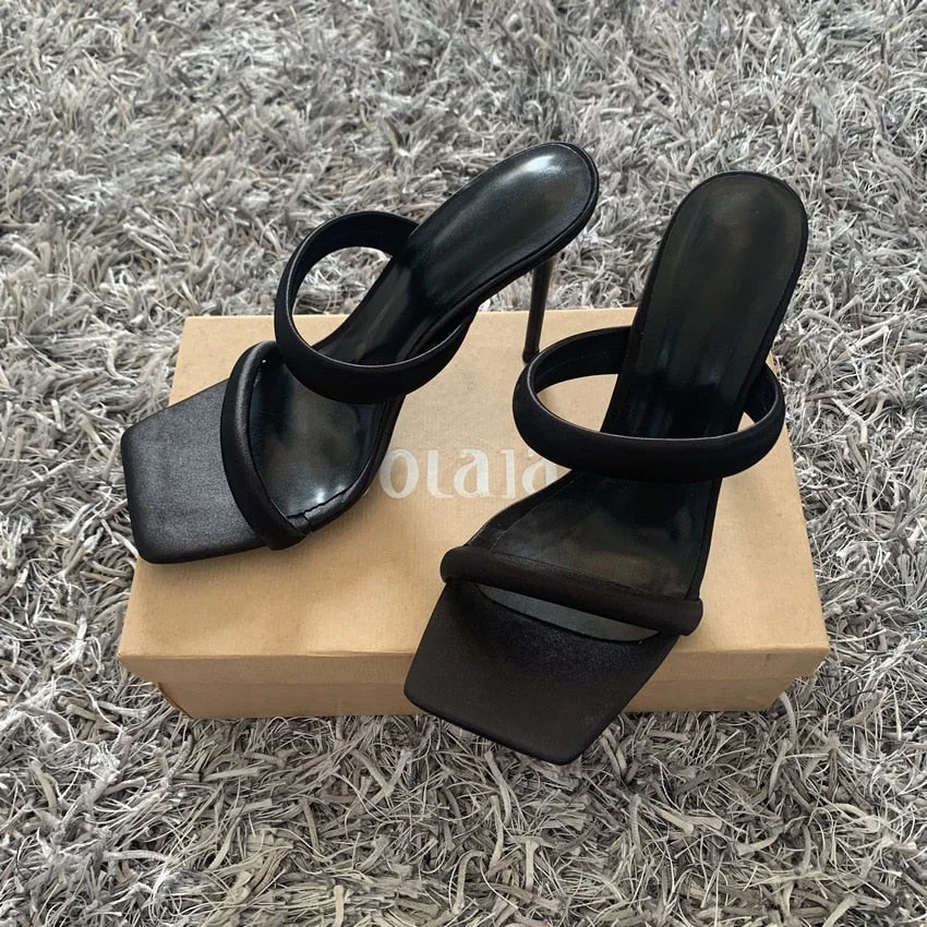 2022 New Summer Fashion Thin Heels Slippers Sandals Women Square toe High Heels Mules slippers Beach Leisure slides