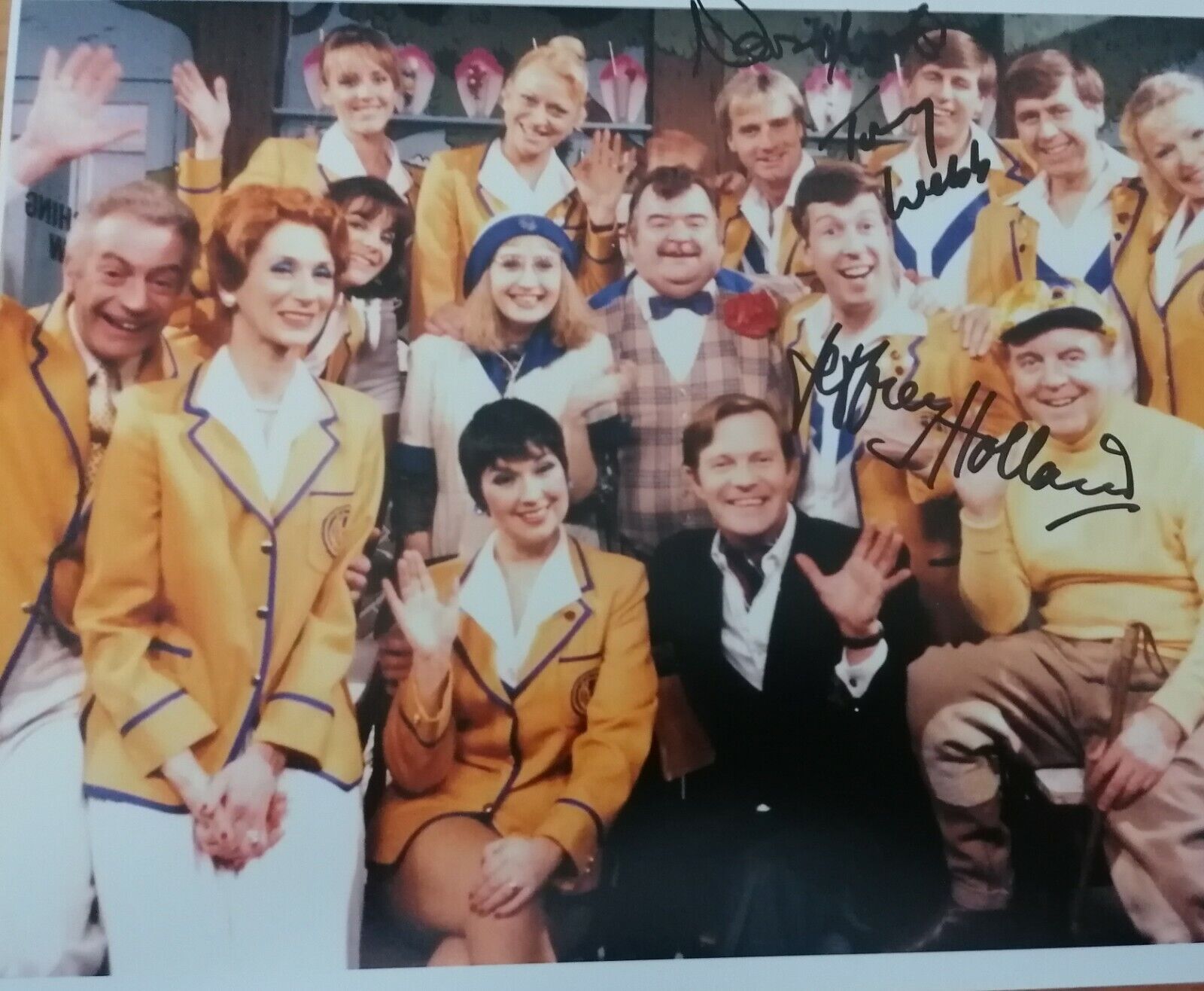 JEFFREY Holland DAVID WEBB TONY WEBB SIGNEDHI-de-Hi 8 x10 Colour 80s Photo Poster paintinggraph