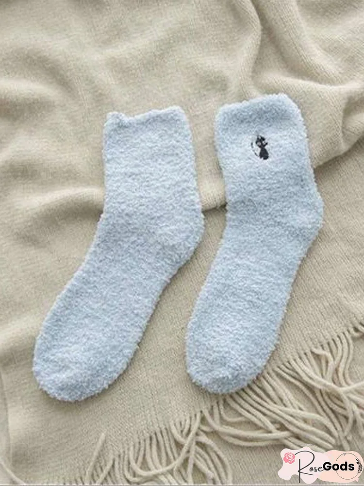 Casual Solid Color Cat Embroidered Pattern Cotton Coral Fleece Socks Home Daily Commute Accessories