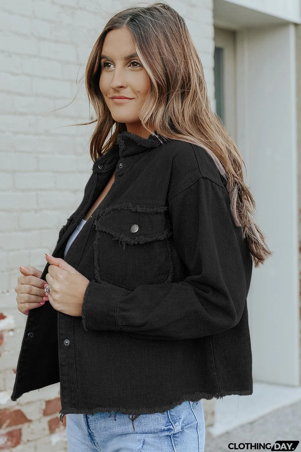 Distressed Flap Pockets Frayed Hemline Denim Jacket