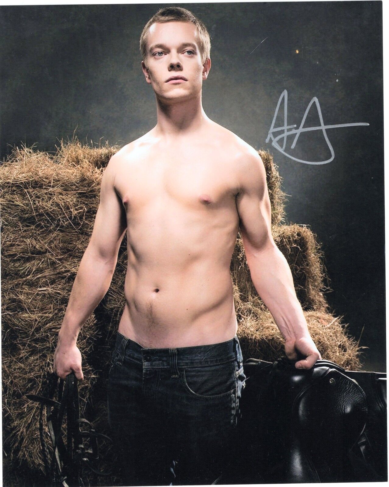 Alfie Allen signed Game of Thrones 8x10 Photo Poster painting w/COA Theon Greyjoy #4