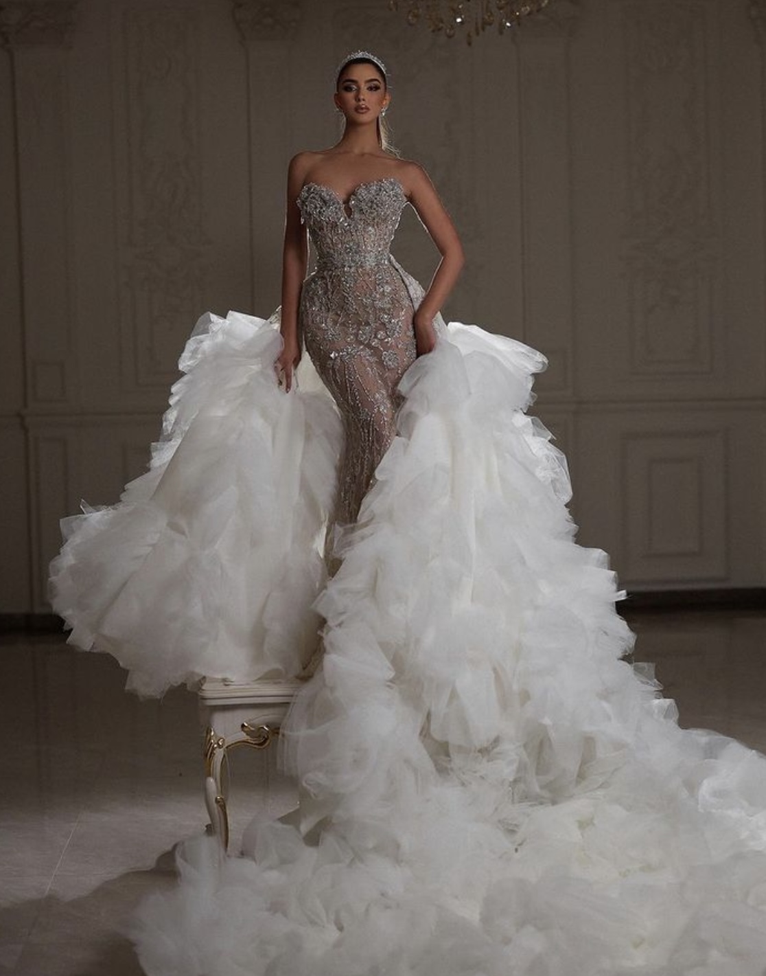 Hidais Chic Silver Strapless Sleeveless Wedding Dress with Beadings