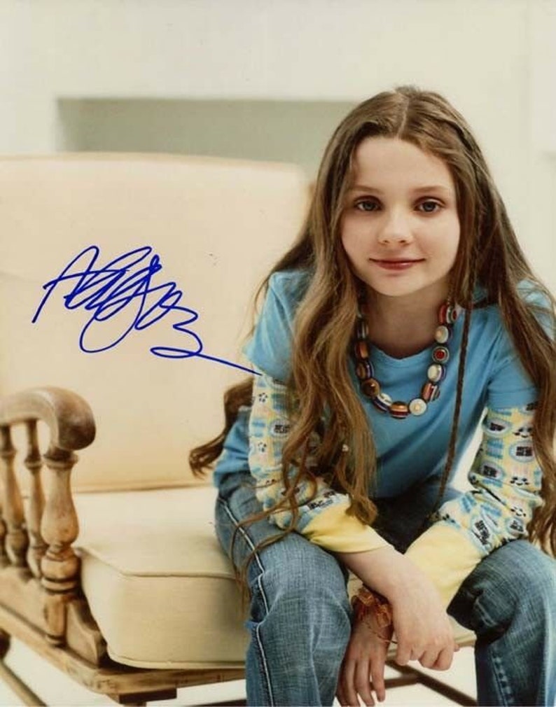 Abigail breslin signed autographed 11x14 Photo Poster painting