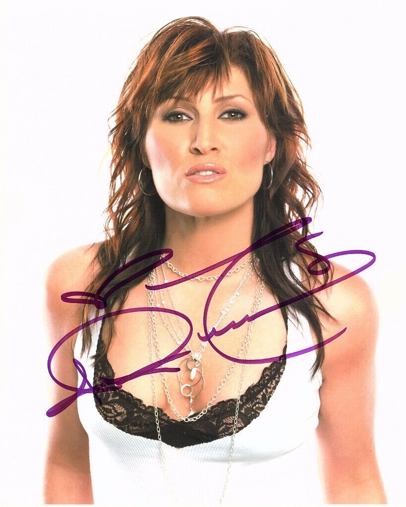 Jo Dee Messina Signed - Autographed Country Music Singer 8x10 inch Photo Poster painting