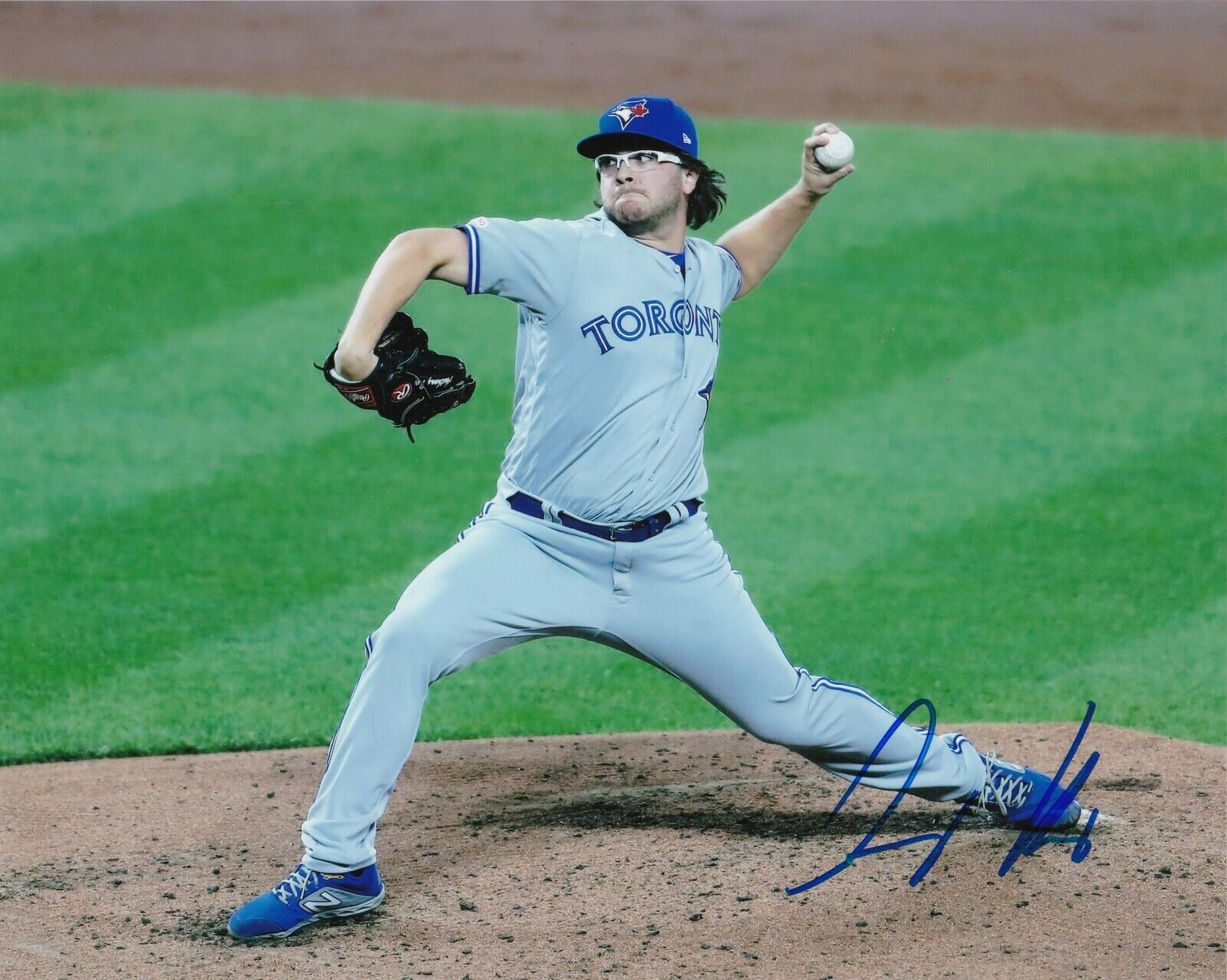 ANTHONY KAY TORONTO BLUE JAYS ACTION SIGNED 8x10