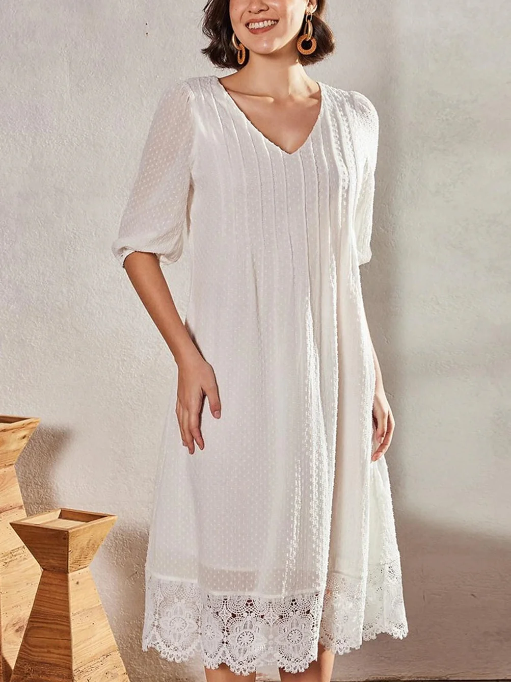 Women's Half Sleeve V-neck Solid Color Lace Midi Dress