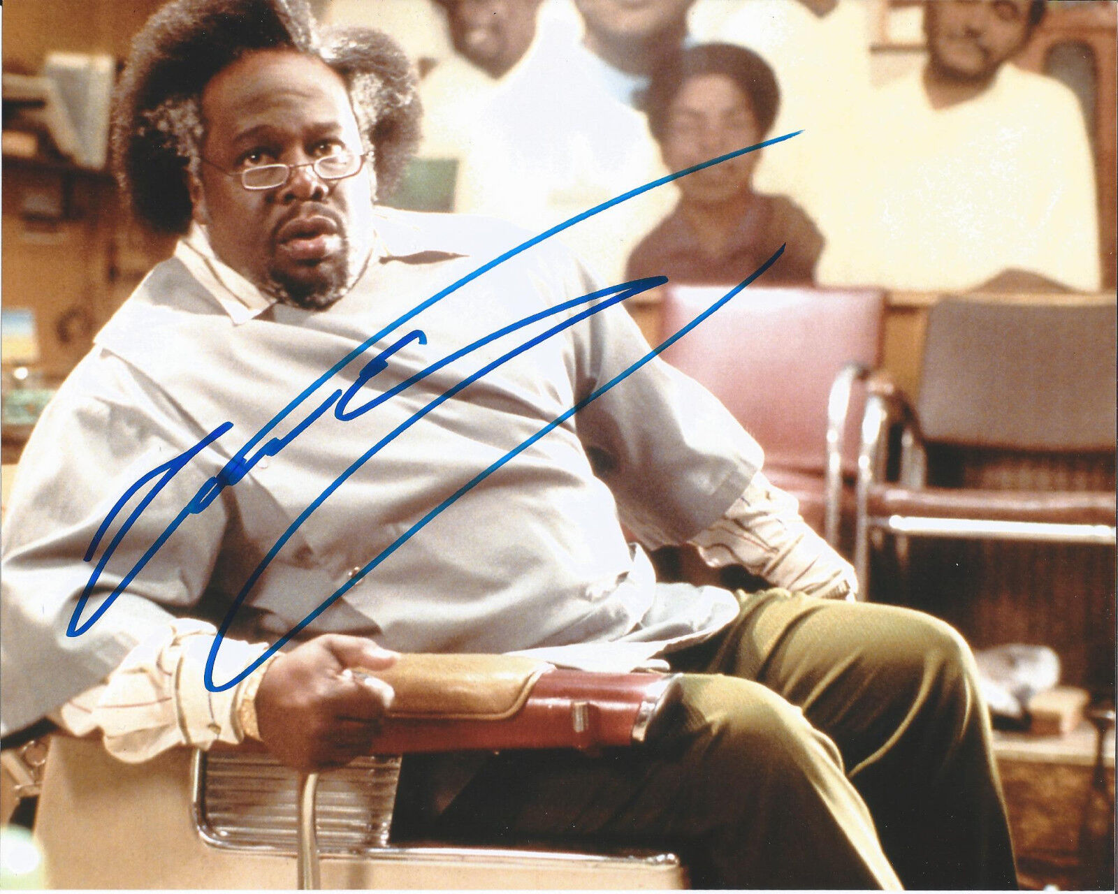 ACTOR COMEDIAN CEDRIC THE ENTERTAINER SIGNED 8X10 Photo Poster painting W/COA KYLES BARBERSHOP B