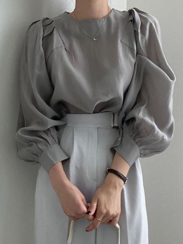 Puff Sleeve Pleated Detail Round Neck Solid Color Casual Top
