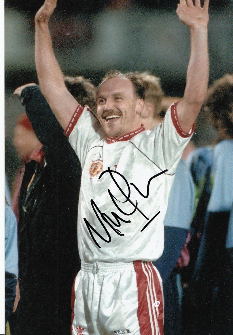 Manchester United Hand Signed Mike Phelan Photo Poster painting 12x8.