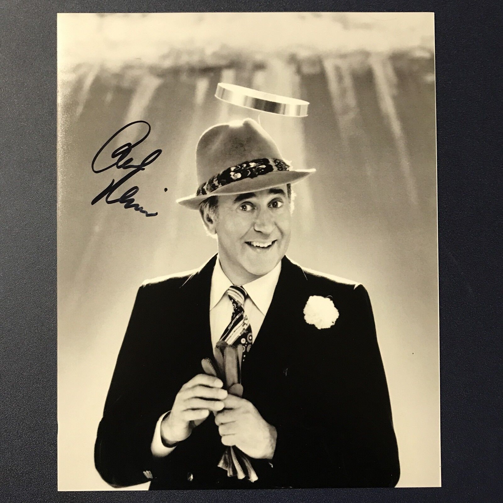 CARL REINER HAND SIGNED 8x10 Photo Poster painting ACTOR AUTOGRAPHED OCEANS ELEVEN VERY RARE