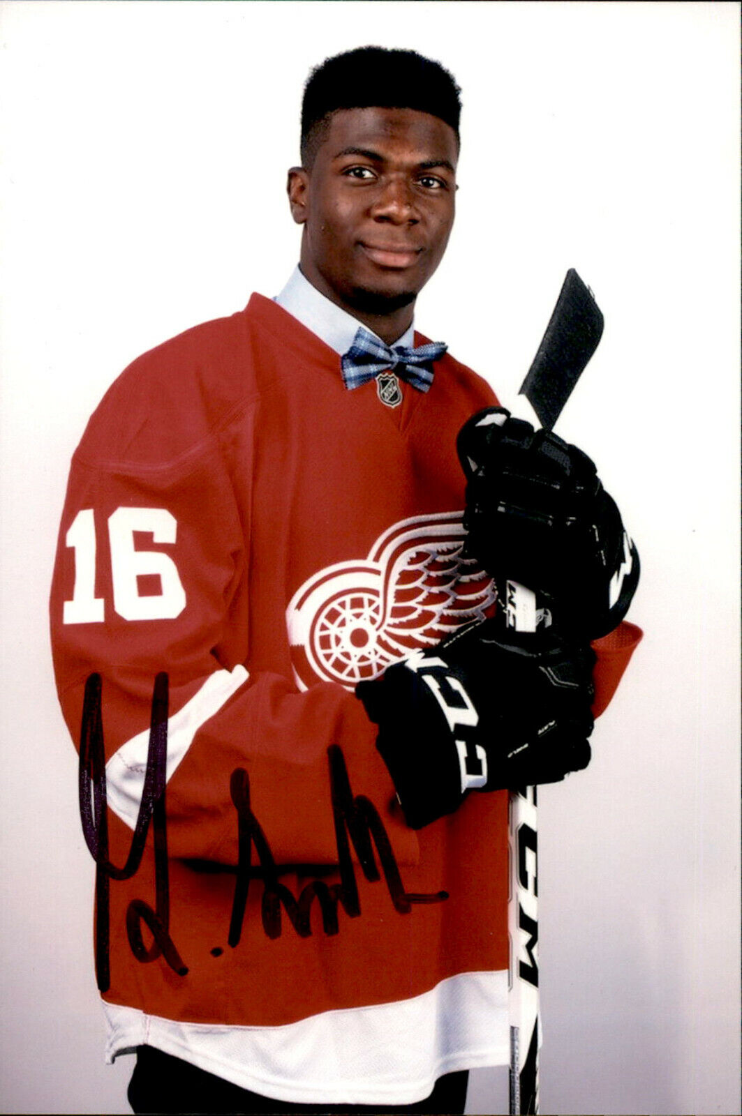 Givani Smith SIGNED 4x6 Photo Poster painting DETROIT RED WINGS #4