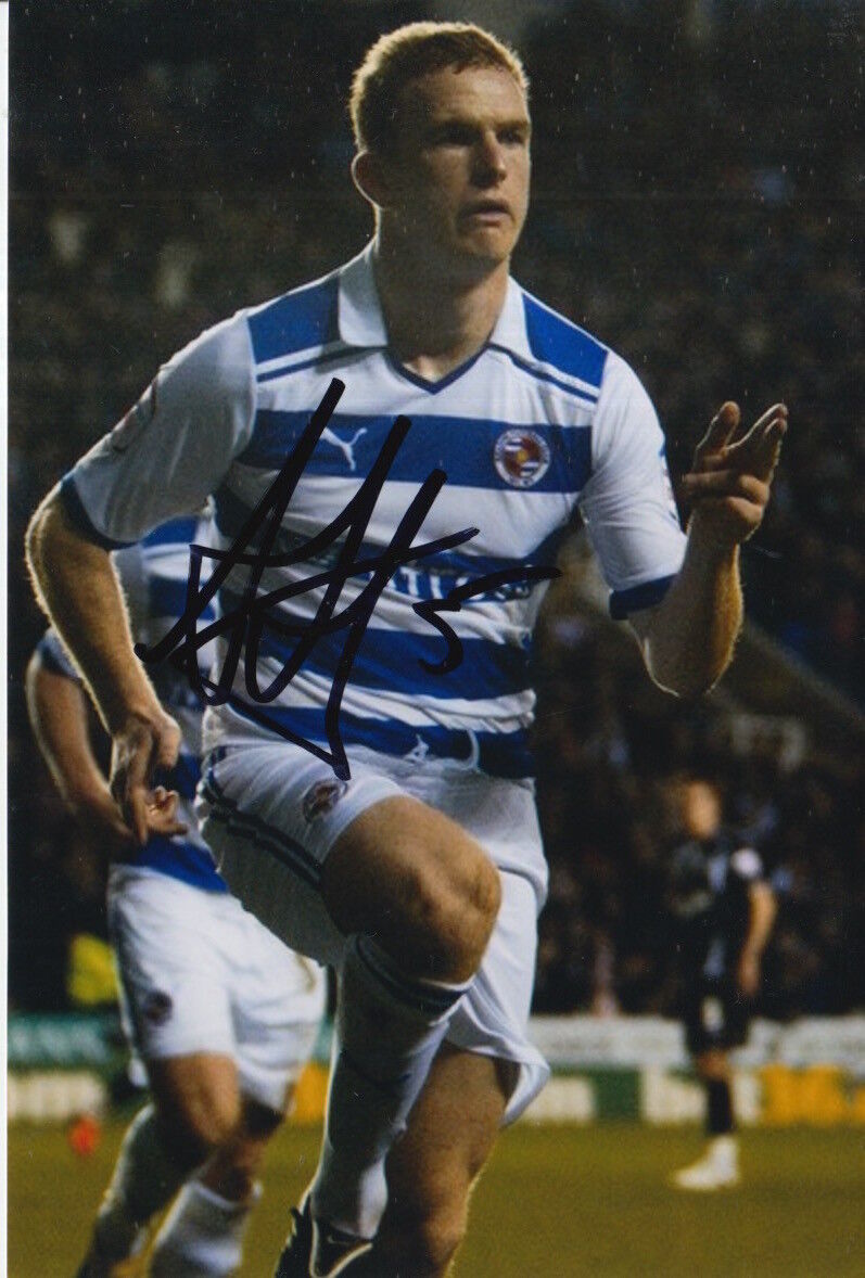 READING HAND SIGNED ALEX PEARCE 6X4 Photo Poster painting 1.