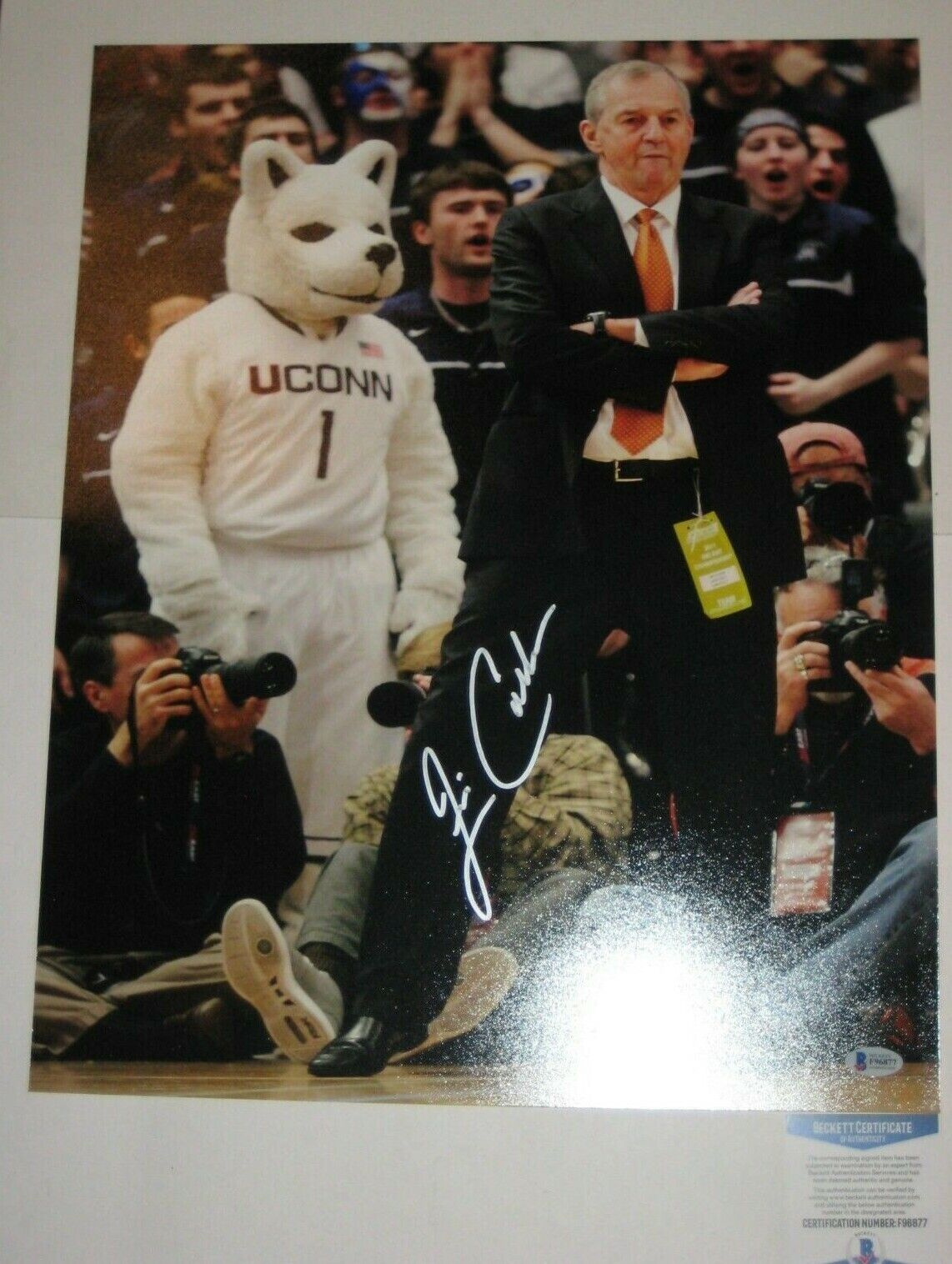 JIM CALHOUN Signed UCONN 16 x 20 Photo Poster painting with Beckett COA