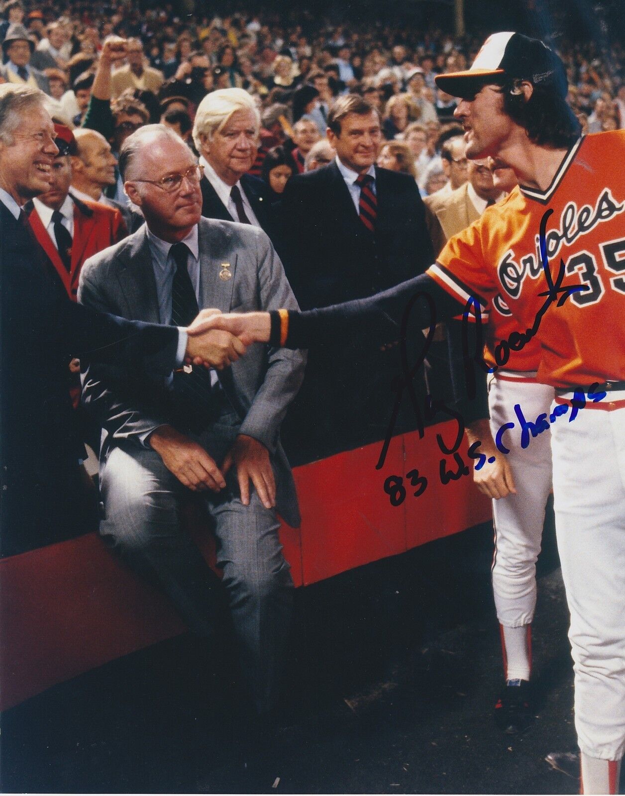 GARY ROENICKE BALTIMORE ORIOLES 83 WS CHAMPS ACTION SIGNED 8x10