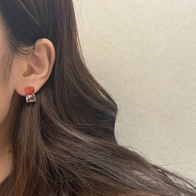 Stylish Pink Heart Fashion Stud Earrings
