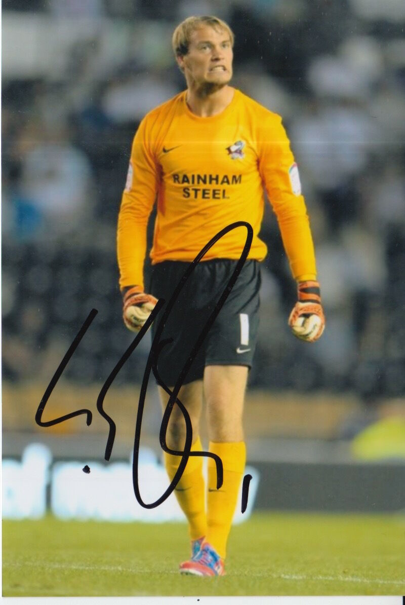 SCUNTHORPE UNITED HAND SIGNED SAM SLOCOMBE 6X4 Photo Poster painting 20.