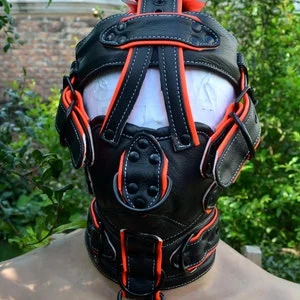 pornhint Pornhint Hand made Leather muzzle head harness for men and women two tone leather