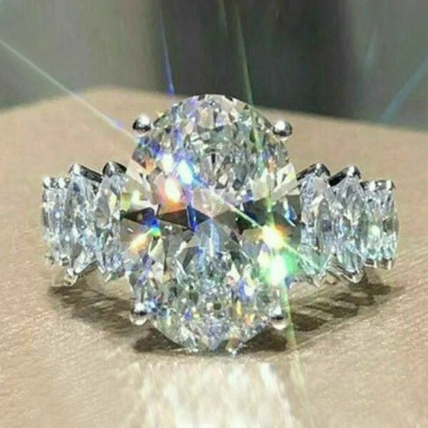 Fashion Oversized Zircon Temperament Ladies Ring Exquisite Simulation Cubic Zirconia Party Jewelry