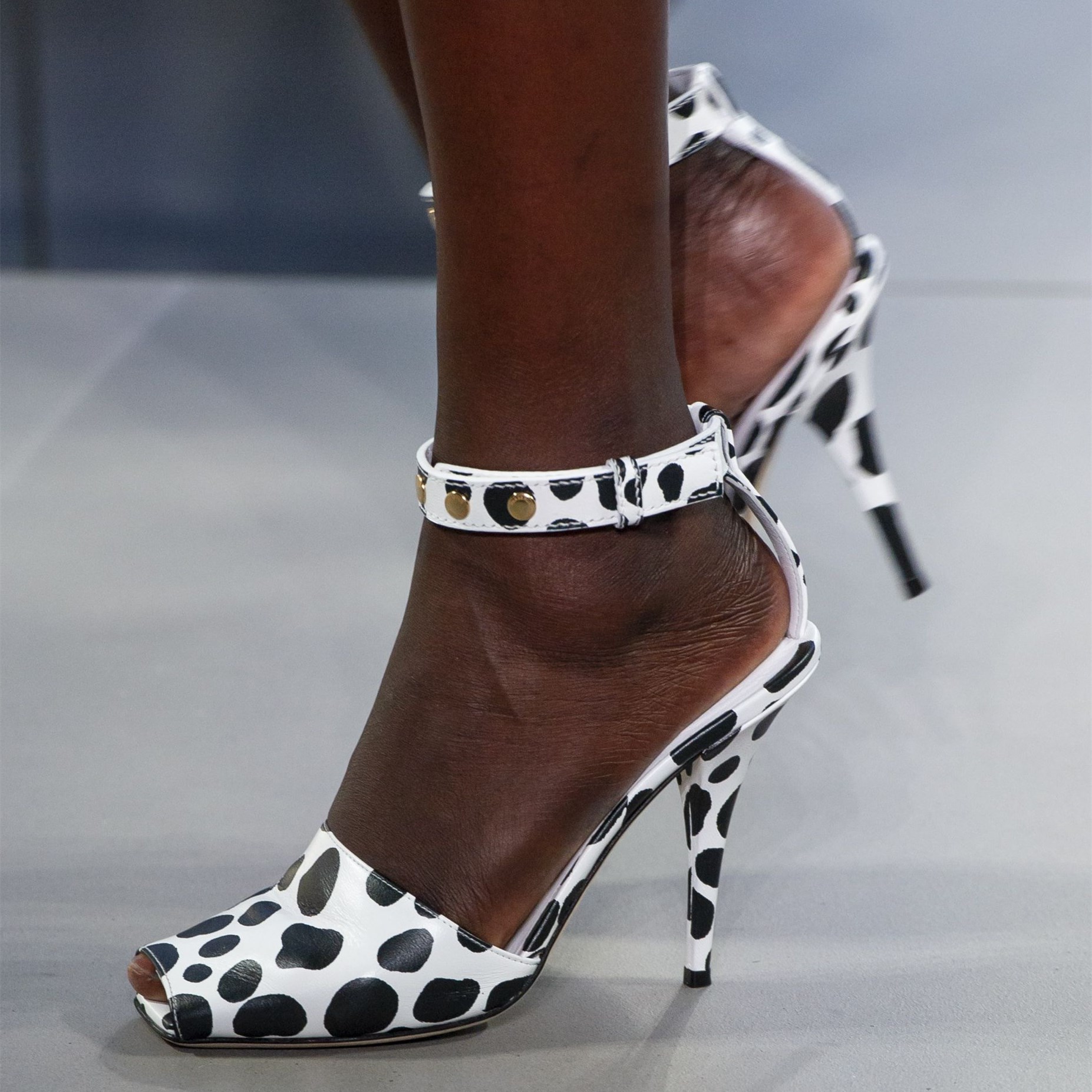 GOOSHOE Black and White Ankle Strap Heels Peep Toe Animal Printed Pumps