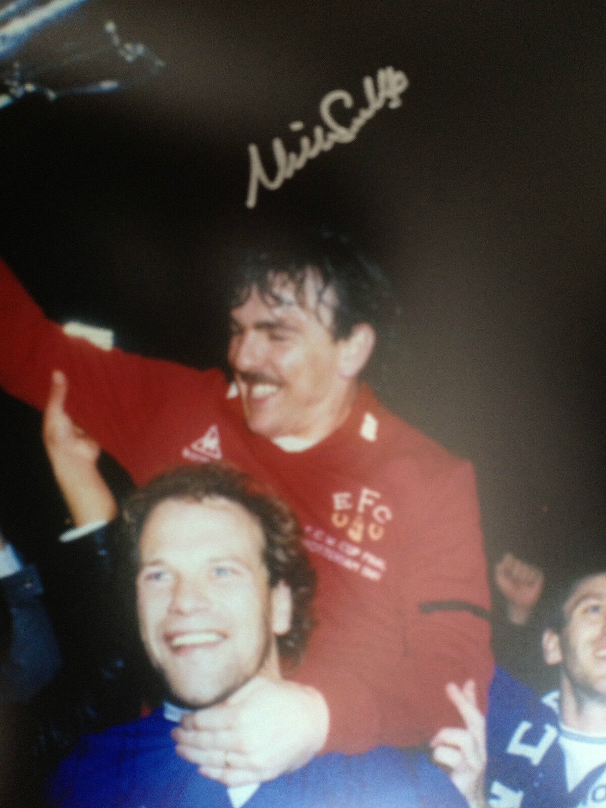 NEVILLE SOUTHALL - EVERTON & WALES LEGEND - SIGNED COLOUR Photo Poster paintingGRAPH