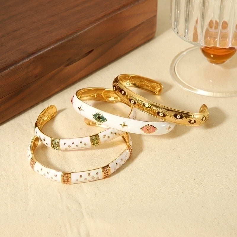 Vintage Style C Shape Star 304 Stainless Steel 18K Gold Plated Bangle In Bulk