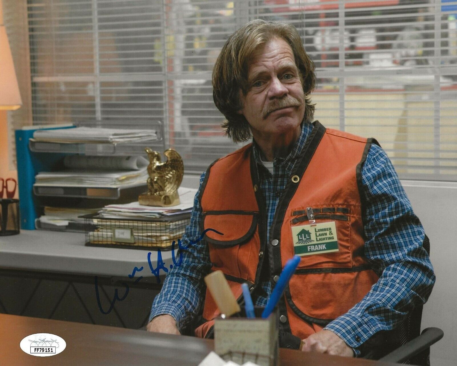 William H. Macy signed Shameless 8x10 Photo Poster painting Frank Gallagher autographed 8 JSA