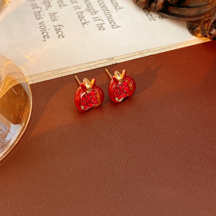 Vintage enamel zircon garnet earrings fashionable retro versatile stud earrings understated luxury high-end earrings for women