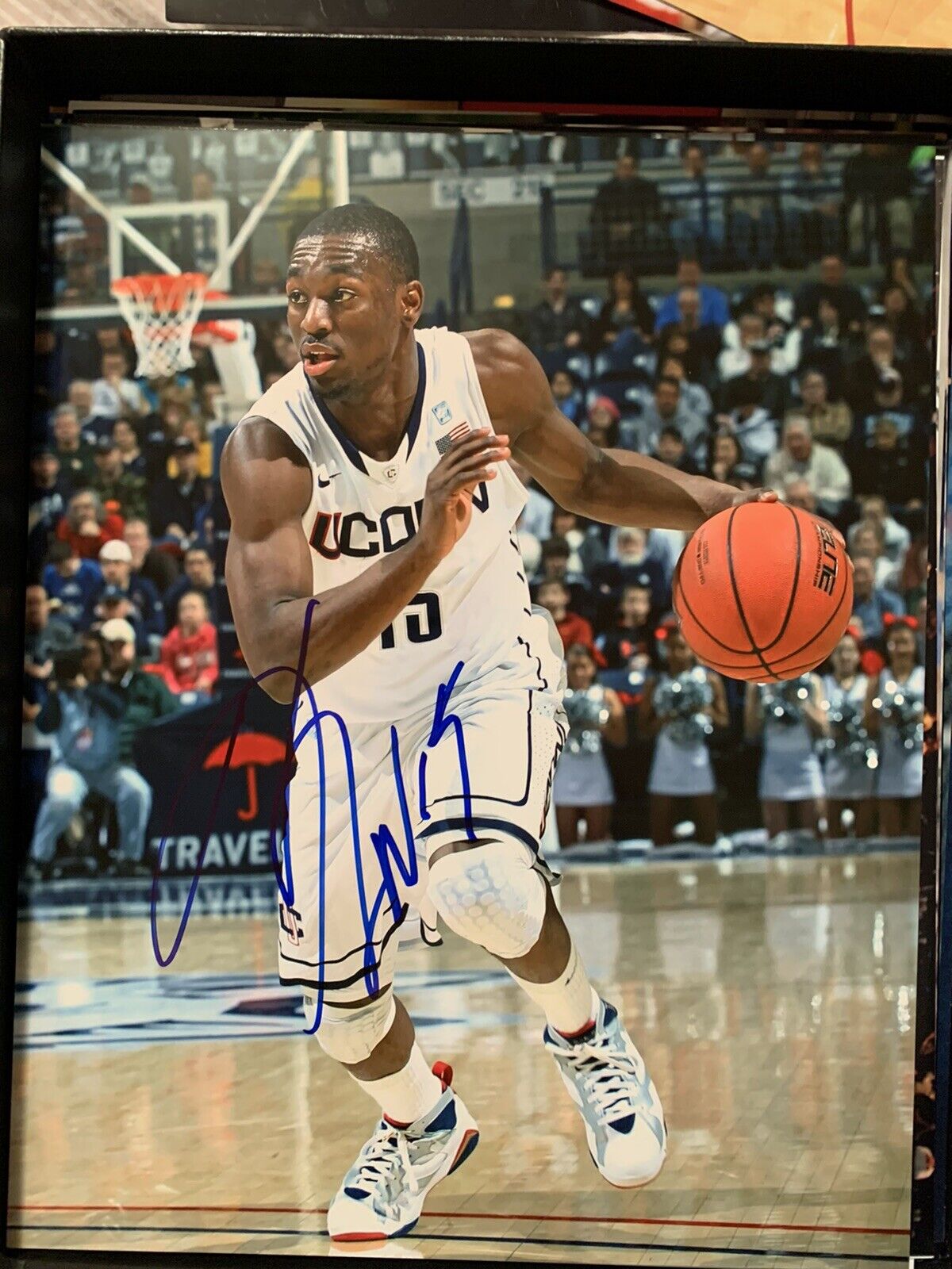 kemba walker Signed Auto 8x10 U-Conn Photo Poster painting Pic